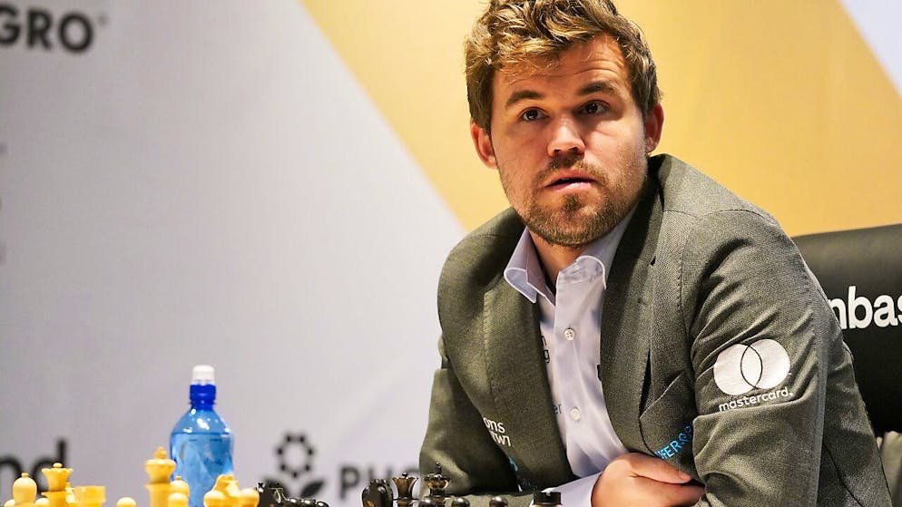 Magnus Carlsen al torneo mondiale realizzato a Expo Dubai