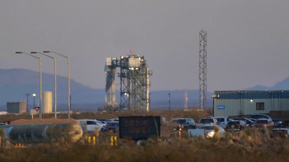 Une fusée de Blue Origin a décollé samedi du Texas avec six passagers à son bord, dont la fille du premier Américain dans l'espace Alan Shepard.