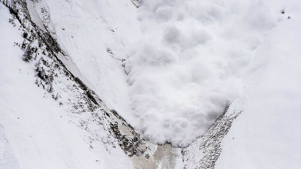 Les explosions préventives résonnaient dès 06h00 samedi en Valais et en de nombreux endroits des Alpes suisses. Le risque d'avalanches a en effet été relevé à la suite des fortes chutes de neige depuis vendredi (Photo d'archives).