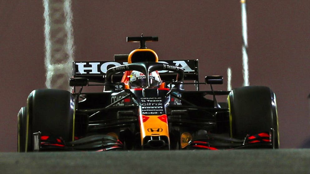 Pole position pour Max Verstappen à Abou Dhabi