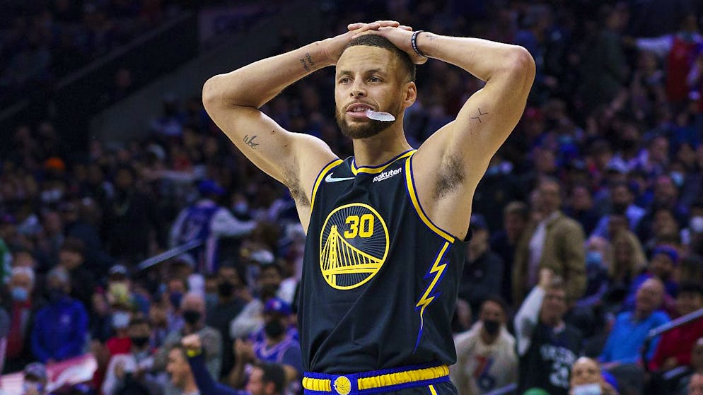 Stephen Curry (Golden State Warriors) devra patienter.