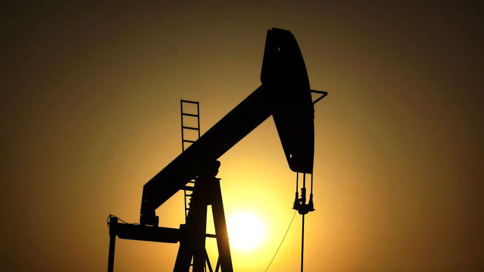 Il prezzo del petrolio rimane uno dei principali indicatori dell'economia mondiale.
