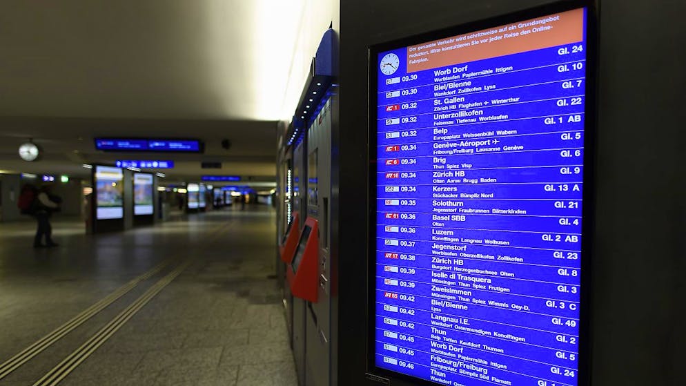 Senza aiuto è difficile trovare il treno giusto.