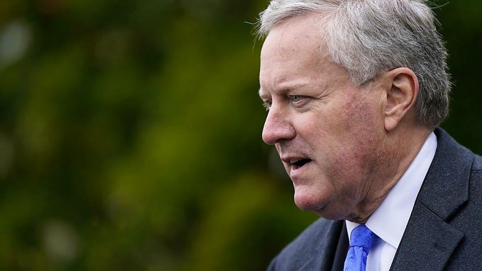 L'ex capo dello staff della Casa Bianca, Mark Meadows, accusato di oltraggio al Congresso