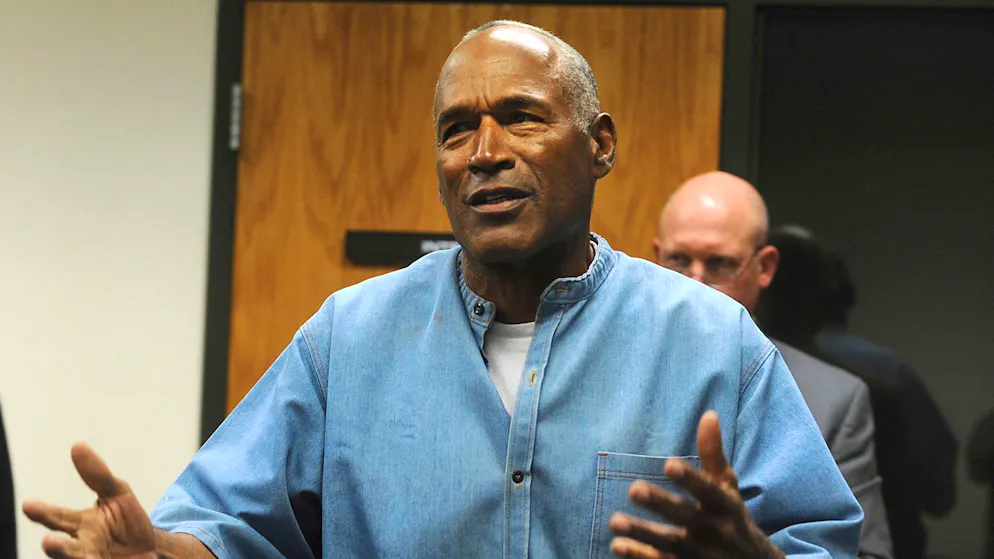 Der ehemalige NFL-Footballstar O. J. Simpson und Mordverdächtige O. J. Simpson ist einer Krebserkrankung erlegen: Simpson während des Prozesses um seinen Raubüberfall.