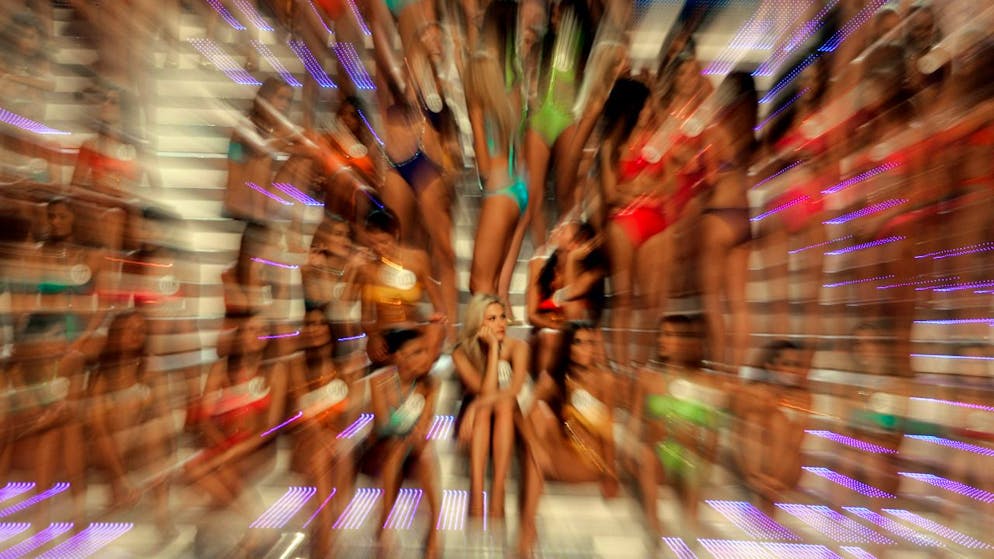 Due concorrenti positive al Covid: rinviata la finale di Miss Italia prevista domenica a Venezia (immagine d'illustrazione)