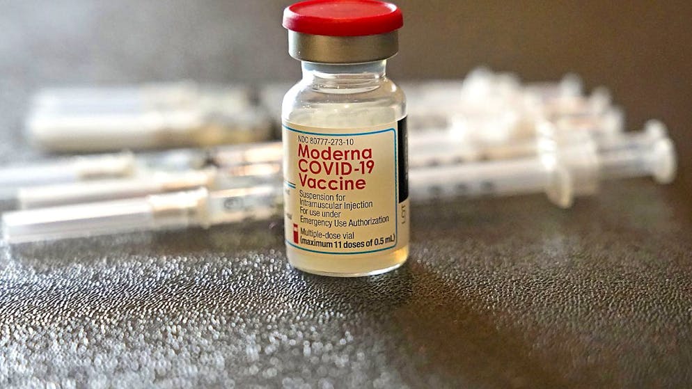 Plusieurs autorités sanitaires, dont celles de France et du Danemark, ont suspendu l'usage du vaccin Moderna pour les plus jeunes (archives).