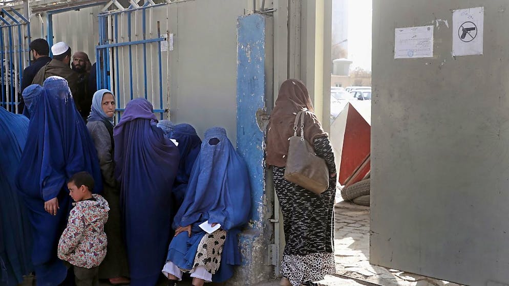 Gli afghani che lo desiderano dovrebbero così poter lasciare il Paese.