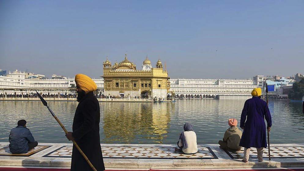 Il Tempio d'oro di Amritsar, in India, luogo sacro della religione Sikh.