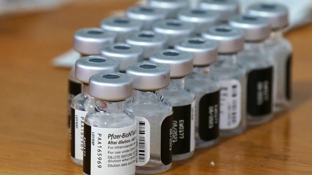 Bruxelles chiede più rapidità nelle consegne del vaccino Pfizer agli Stati membri dell'Ue.