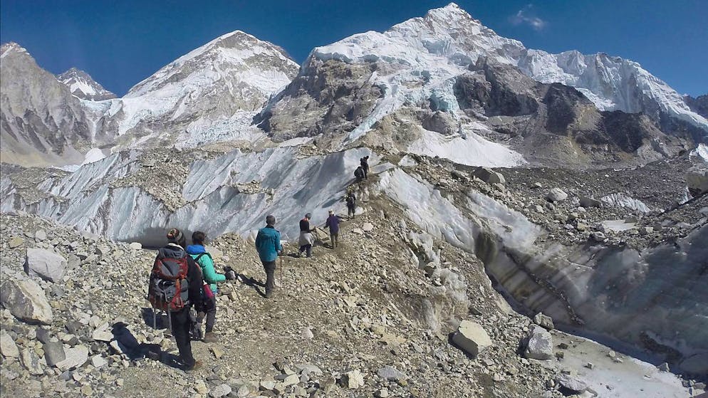 I ghiacciai dell'Himalaya in pochi decenni si sono ridotti del 40%, e il ritmo di scioglimento è ormai dieci volte superiore a quello degli ultimi secoli.