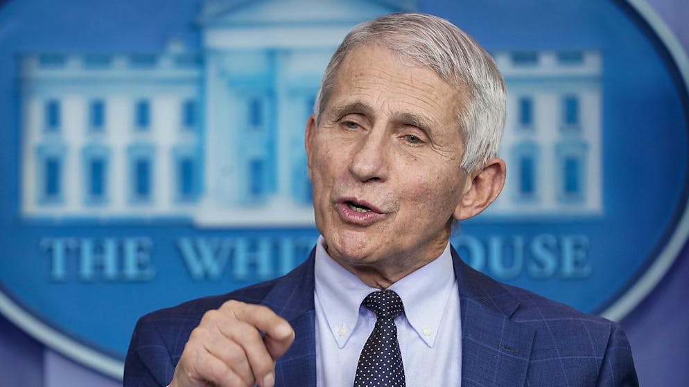 F"Sarà un inverno molto duro, probabilmente con un record di casi e di morti": Antony Fauci, nelle tante rilasciate nel fine settimana, non ha nascosto come gli ultimi dati sulla diffusione del Covid e della variante Omicron negli Stati Uniti siano da allarme rosso.