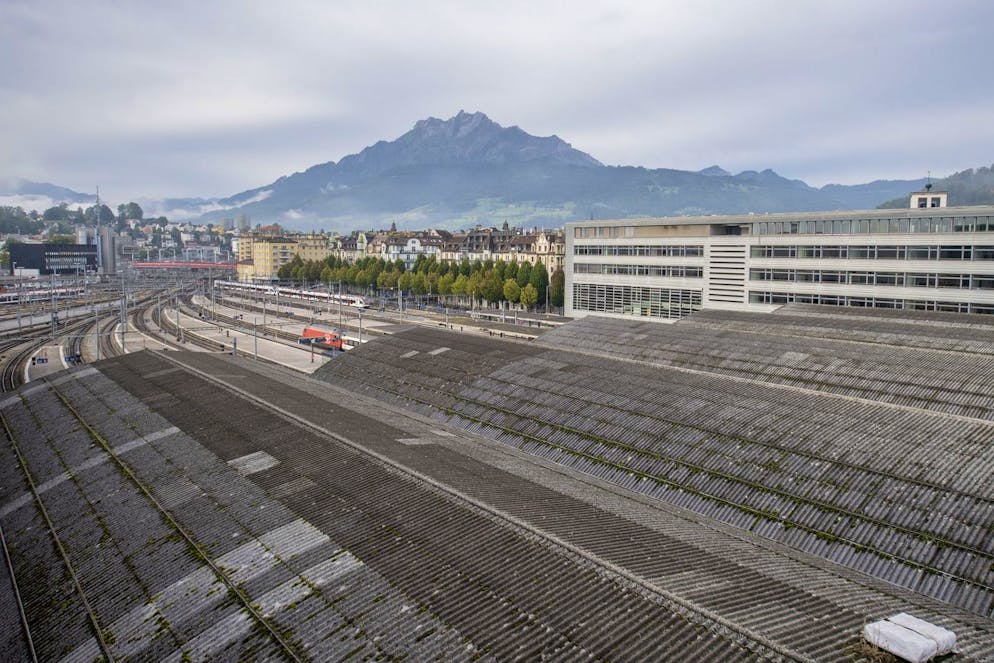 Aucun train n'a circulé en gare de Lucerne mardi matin jusqu'à peu après 07h00. (image d'illustration)