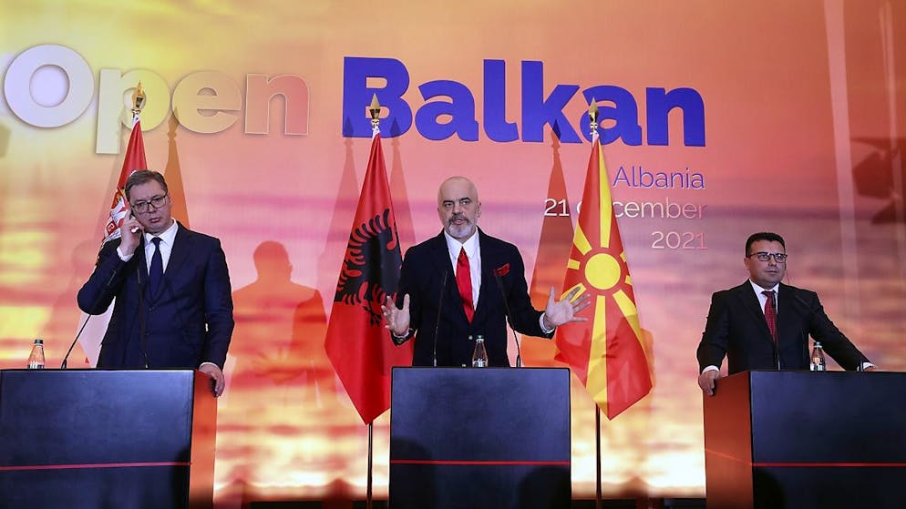L'Albania, la Serbia e la Macedonia del Nord hanno firmato oggi una serie di accordi per dare il via ad un mercato unico regionale.