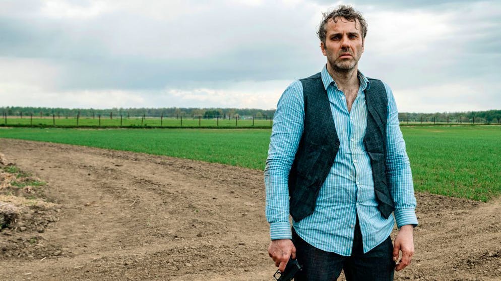 Macht Geld wirklich (un)glücklich?. Der reiche Anleger Josef Micklitza (Stefan Rudolf) hat den Mord an seinem Vermögensberater Claus Lembach gemeldet. Doch danach ist der Mann erst einmal verschwunden.