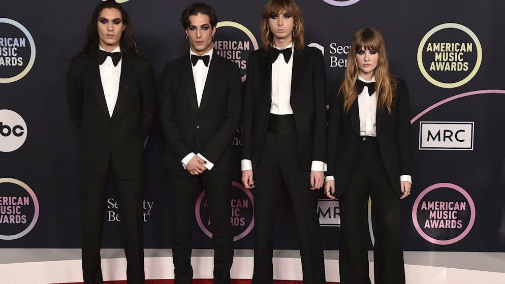 I Maneskin hanno rinnovato il loro contratto con Sony Music Italy