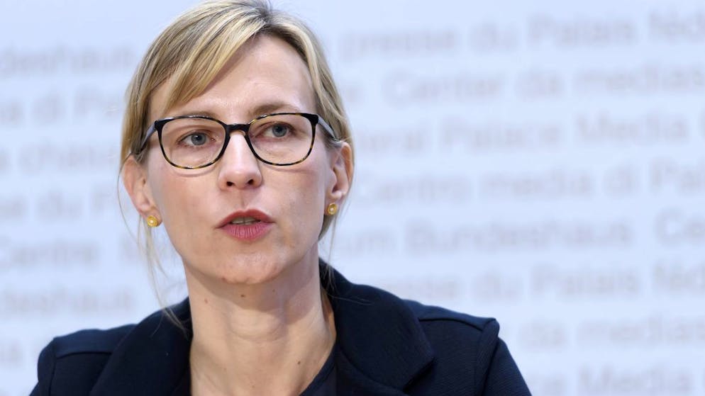 Prof. Isabella Eckerle, Leiterin Zentrum fuer Viruserkrankungen, Universitaetsspital Genf, spricht waehrend einer Medienkonferenz ueber die Situation des neuen Coronavirus (2019-nCoV) im Medienzentrum Bundeshaus in Bern, am Dienstag, 28. Januar 2020. Das neue Coronavirus, das eine Lungenentzuendungsepidemie verursacht, hat in China bereits 106 Menschen getoetet und mehr als 4'000 infiziert, so der juengste Bericht der Behoerden des Landes. (KEYSTONE/Anthony Anex)