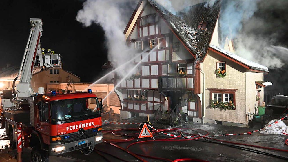 L'incendio della casa ha provocato due morti