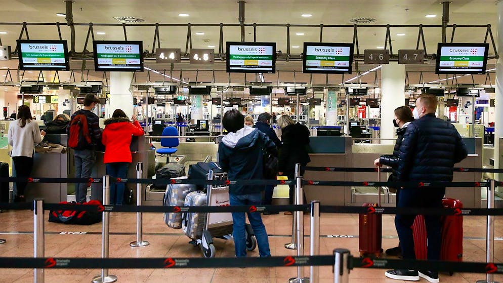 Sono oltre duemila i voli cancellati oggi in tutto il mondo, in particolare negli Stati Uniti, a seguito delle conseguenze del coronavirus.