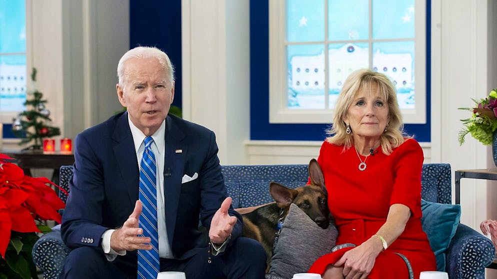 Il presidente statunitense Joe Biden si è rivolto ai suoi cittadini in occasione del suo primo Natale alla Casa Bianca.