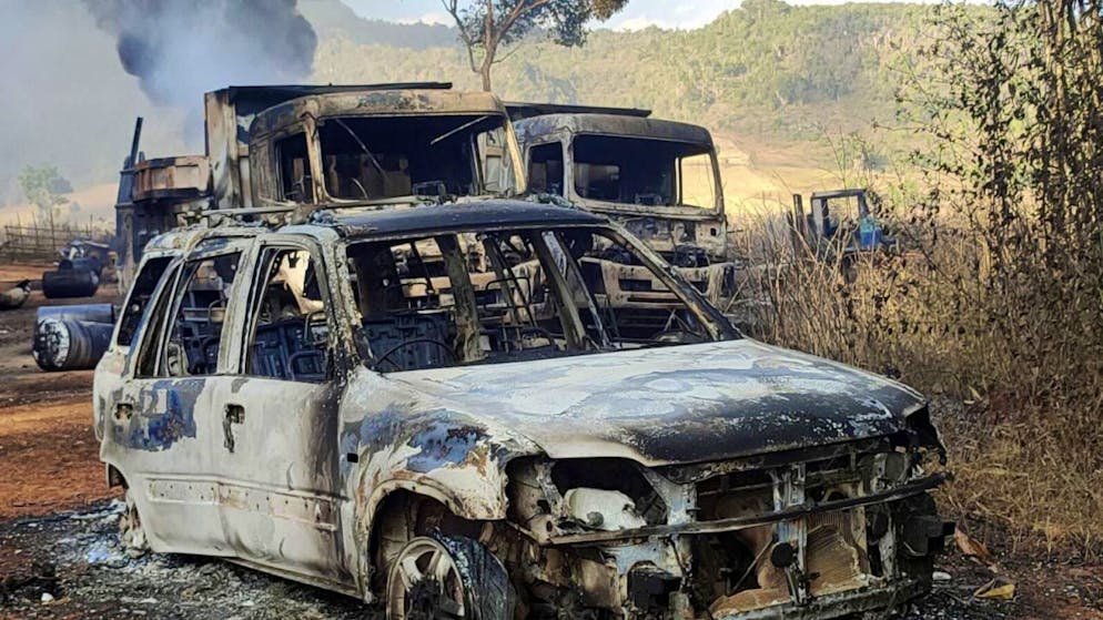 C'è rabbia in Myanmar: i soldati avrebbero ucciso almeno 38 abitanti della cittadina di Hpruso.