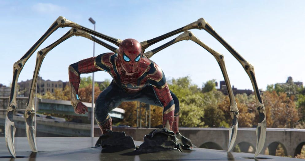 Cette image distribuée par Sony Pictures montre Tom Holland dans la peau du super héros à l'affiche de «Spider-Man: No Way Home» de Columbia Pictures.