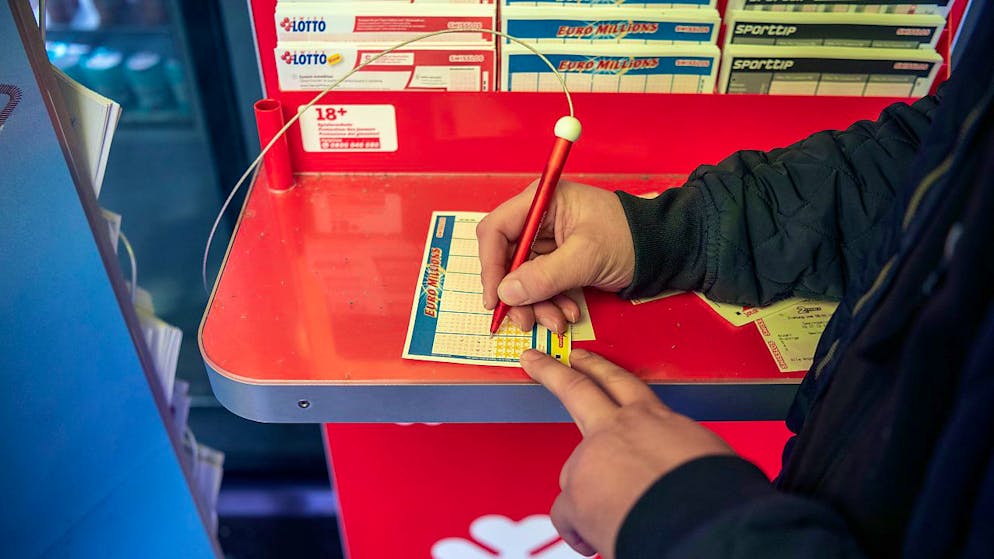 Un joueur reçoit un beau cadeau de Noël en décrochant le jackpot de l'Euro Millions.