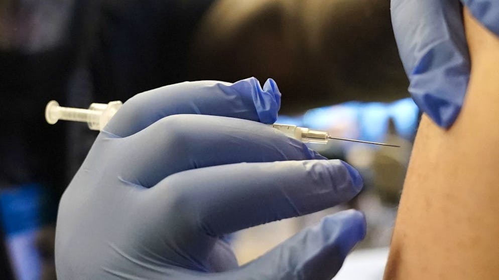 Variante Omicron: la terza dose del vaccino aumenta di 25 volte la protezione negli adulti (immagine d'illustrazione)
