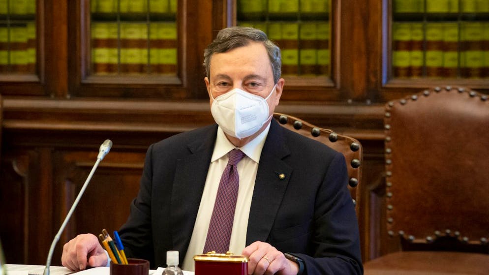 Mario Draghi hatte vor rund einer Woche unter Vorbehalt den Auftrag zur Regierungsbildung von Staatspräsident Sergio Mattarella angenommen. Foto: Fabrizio Corradetti/SOPA Images via ZUMA Wire/dpa