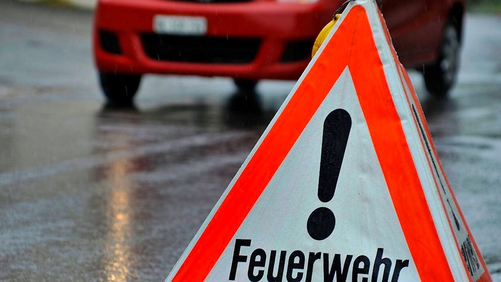 Rauchentwicklung im Zimmer eines Schulhauses führte am Donnerstagmorgen in Männedorf zu einem Feuerwehreinsatz. Es wurde niemand verletzt. (Symbolbild)