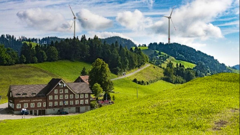 Die Appenzeller Wind AG will in Oberegg AI zwei rund 200 Meter hohe Windräder bauen. Das Innerrhoder Stimmvolk entscheidet im Frühling, ob der Grosse Rat für den Richtplanentscheid über den Windkraftstandort Honegg zuständig sein soll (Visualisierung).
