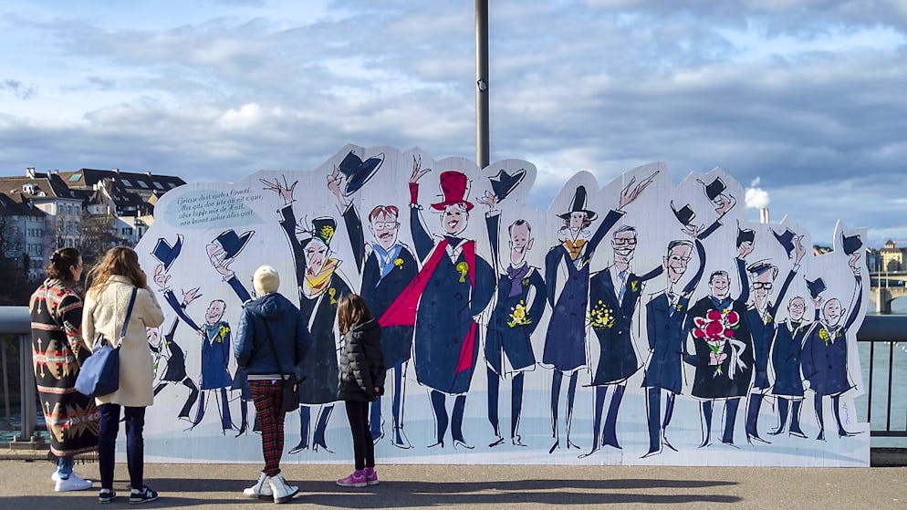 Das Basler Fasnachts-Comité ist auf der Wettsteinbrücke zumindest noch als Gross-Karikatur präsent.