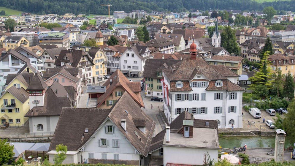 Der Obwaldner Hauptort Sarnen. Was dort mit dem früheren Kino Seefeld passiert, ist weiter offen. (Archivaufnahme)