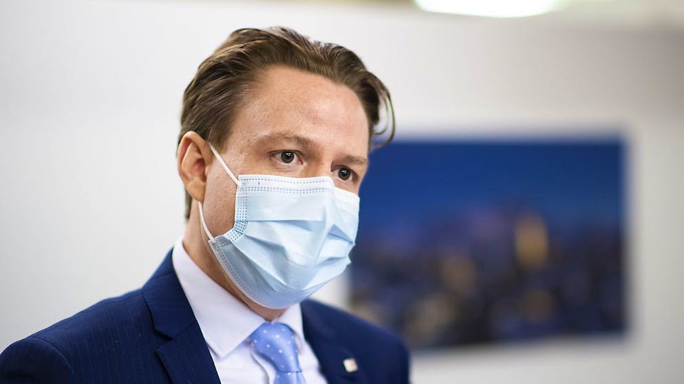Auch 2021 seien aufgrund der epidemiologischen Lage bei den Spitälern weitere Einbussen zu erwarten, sagte der Ausserrhoder Gesundheitsdirektor Yves Noël Balmer am Montag im Kantonsrat (Archivbild).