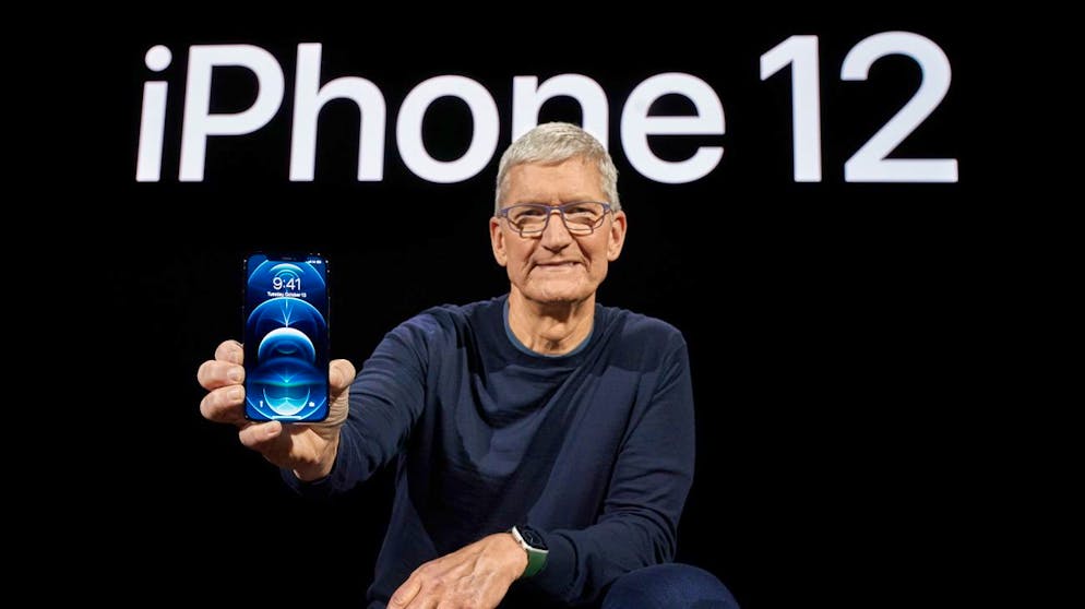Tim Cook darf sich freuen, dank iPhone 12 ist Apple wieder der Smartphone-König.