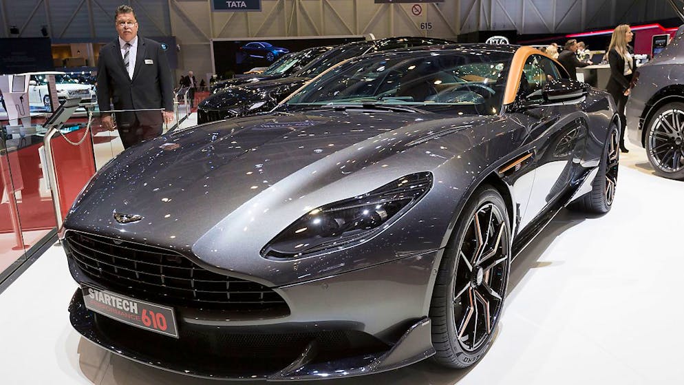 Der britische Sportwagenhersteller Aston Martin, der dank zahlreichen James-Bond-Filmen an Bekanntheit gewann, hat 2020 einen hohen Verlust eingefahren. Neue Modelle sollen die Marke wieder auf Kurs bringen.(Archivbild)