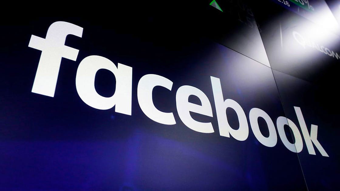 Facebook signs first contracts with Australian media