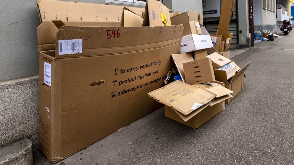Die Stadt Winterthur erlaubt nur noch drei Arten, den Karton vors Haus zu stellen. Was nicht den Anforderungen entspricht, wird künftig stehen gelassen. (Symbolbild)