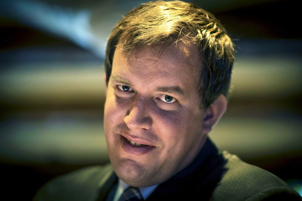 Cyrille Fauchere, candidat du parti UDC (Valais central) pour le Conseil national, pose lors de la journee des resultats des elections federales ce dimanche 18 octobre 2015 a Sion. (KEYSTONE/Olivier Maire).