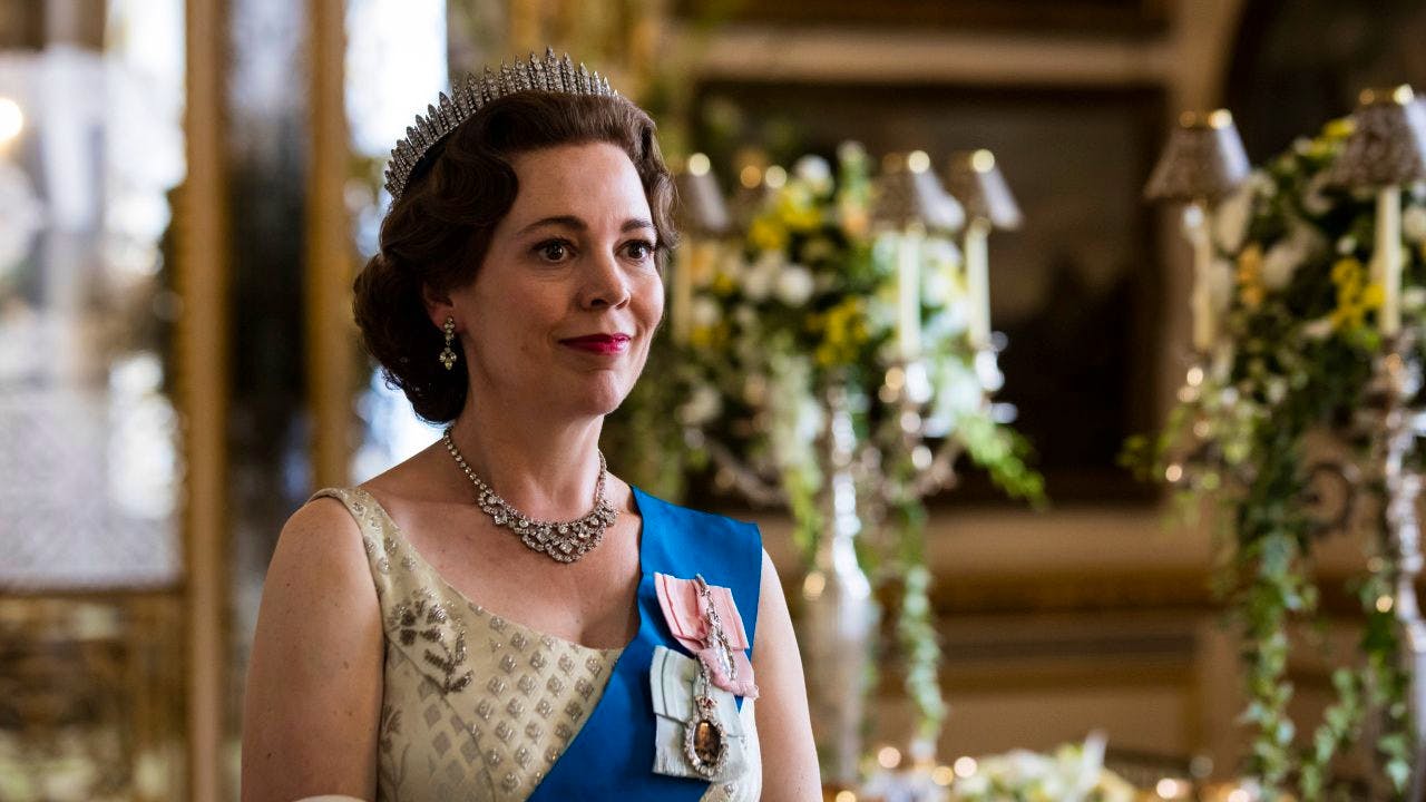 Olivia Colman spielt Königin Elizabeth II. in «The Crown». Die Serie geht als einer der Favoriten ins Rennen um die Fernseh-Golden-Globes.