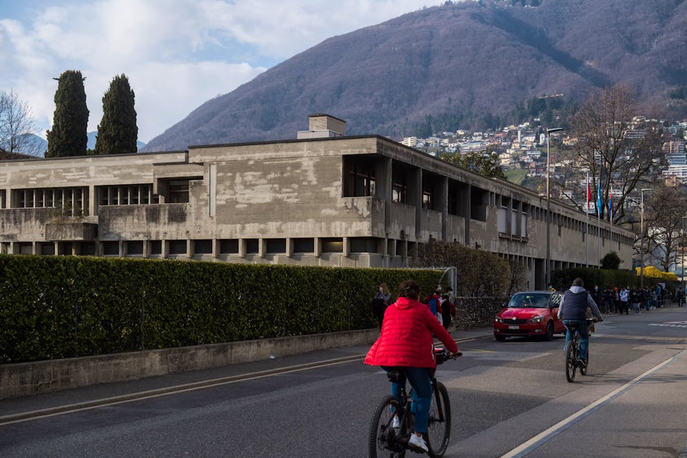 Locarno: esterni scuole Medie 1. Nella foto, l'esterno delle scuole Medie 1 di Locarno.© Ti-Press / Samuel Golay
