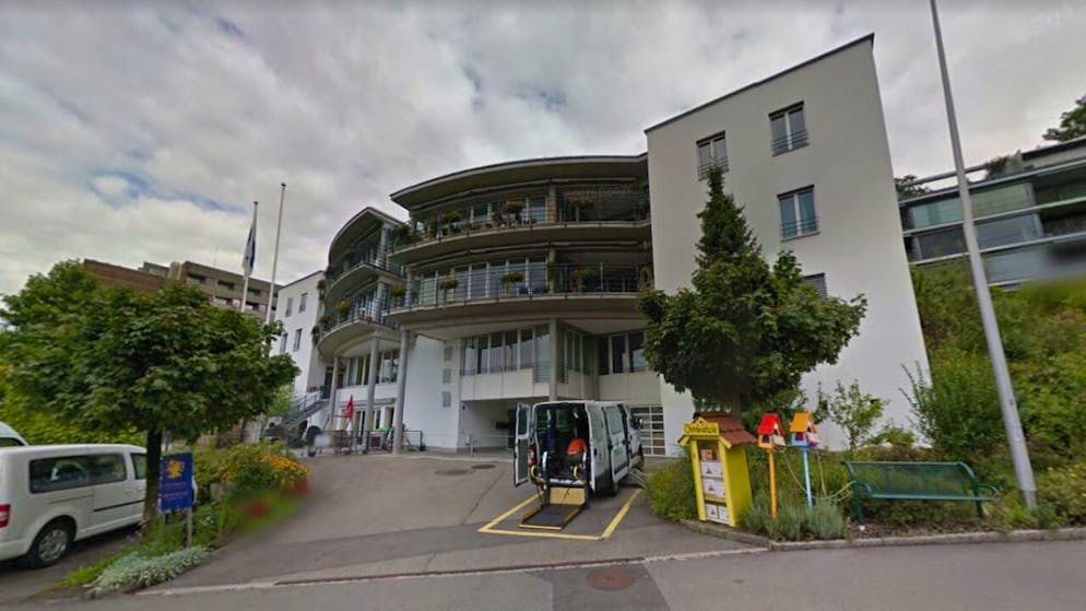 Das Wohnhaus der Stiftung Maihof an der Zugerbergstrasse wird saniert und umgebaut.
