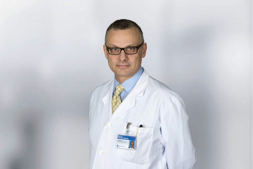 HANDOUT - Der Leiter der Herzchirurgie am Universitaetsspital Zuerich (USZ), Francesco Maisano, Aufnahme vom 3. Maerz 2015. Ein externer Untersuchungsbericht des Universitaetsspitals Zuerich bestaetigt laut NZZ und Tagesanzeiger vom 22. Mai 2020 schwere Vorwuerfe gegen den Klinikdirektor der Herzchirurgie. In den Vorwuerfen geht es um einen Interessenskonflikt beim Einsatz von Herzimplantaten, bei deren Entwicklung Maisano beteiligt war, der auch finanziell an einigen Firmen beteiligt gewesen sein soll. (UNIVERSITAETSSPITAL ZUERICH USZ) *** NO SALES, DARF NUR MIT VOLLSTAENDIGER QUELLENANGABE VERWENDET WERDEN ***