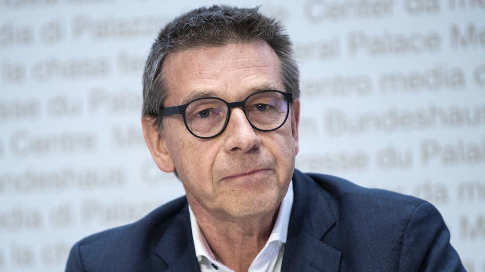 Matthias Egger, Praesident National COVID-19 Science Task Force, spricht waehrend einer Medienkonferenz zur Situation des Coronavirus, am Freitag, 1. Mai 2020, in Bern.(KEYSTONE/Peter Schneider)