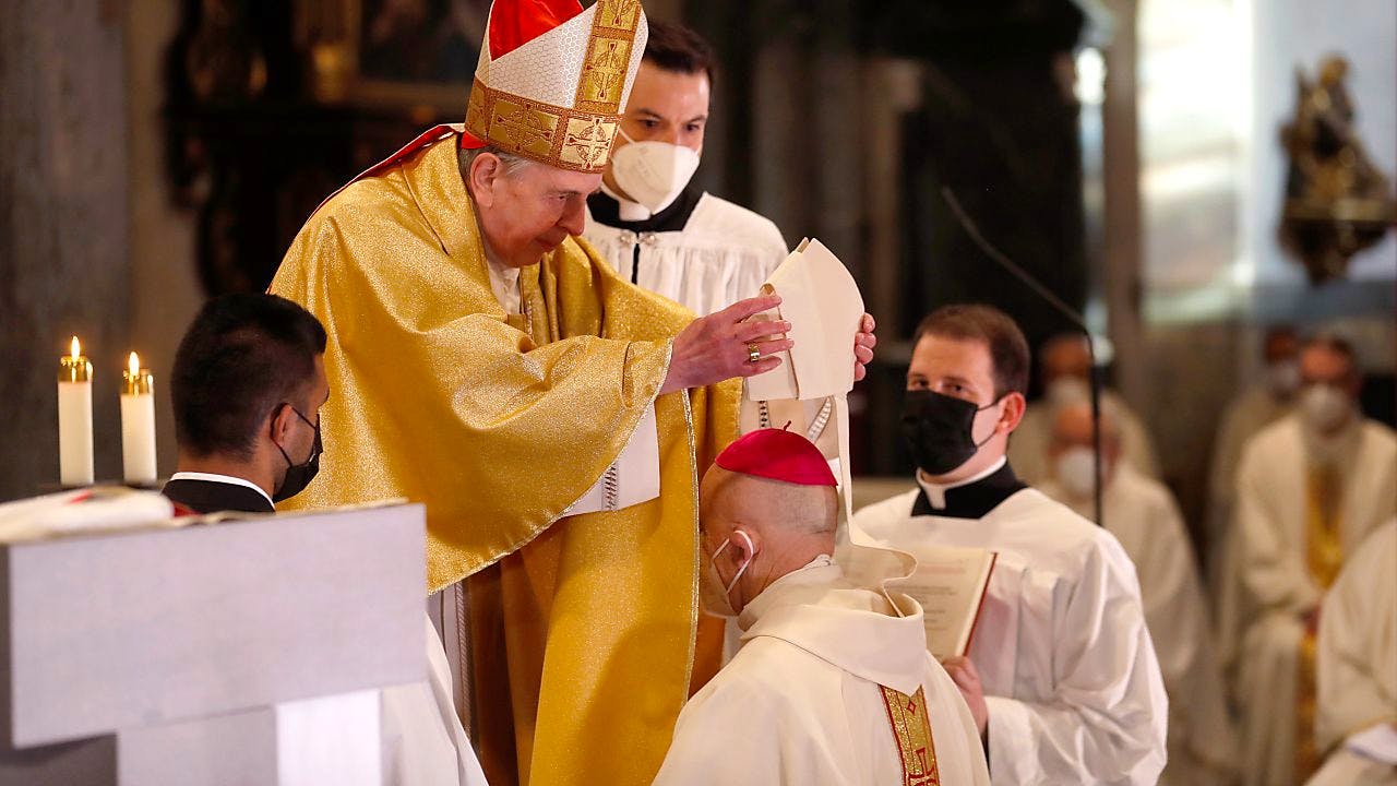 Bistum Chur. Joseph Bonnemain präsentiert sich als Bischof für alle