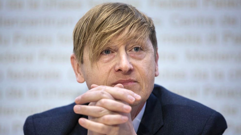 Stefan Meierhans, der Schweizer Preisueberwacher, waehrend der Jahresmedienkonferenz, am Montag, 2. Maerz 2020 in Bern. (KEYSTONE/Peter Klaunzer)