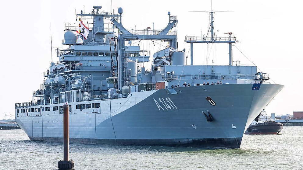 ARCHIV - An Bord der «Berlin», die Ende der Woche zwecks Embargokontrolle ausläuft, werden etwa 220 Soldatinnen und Soldaten sein. Foto: Sina Schuldt/dpa