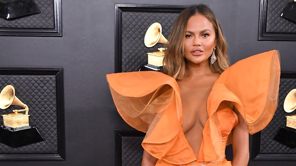 LOS ANGELES, CALIFORNIA - JANUARY 26: Chrissy Teigen attends the 62nd Annual GRAMMY Awards at Staples Center on January 26, 2020 in Los Angeles, California. (Photo by Steve Granitz/WireImage)