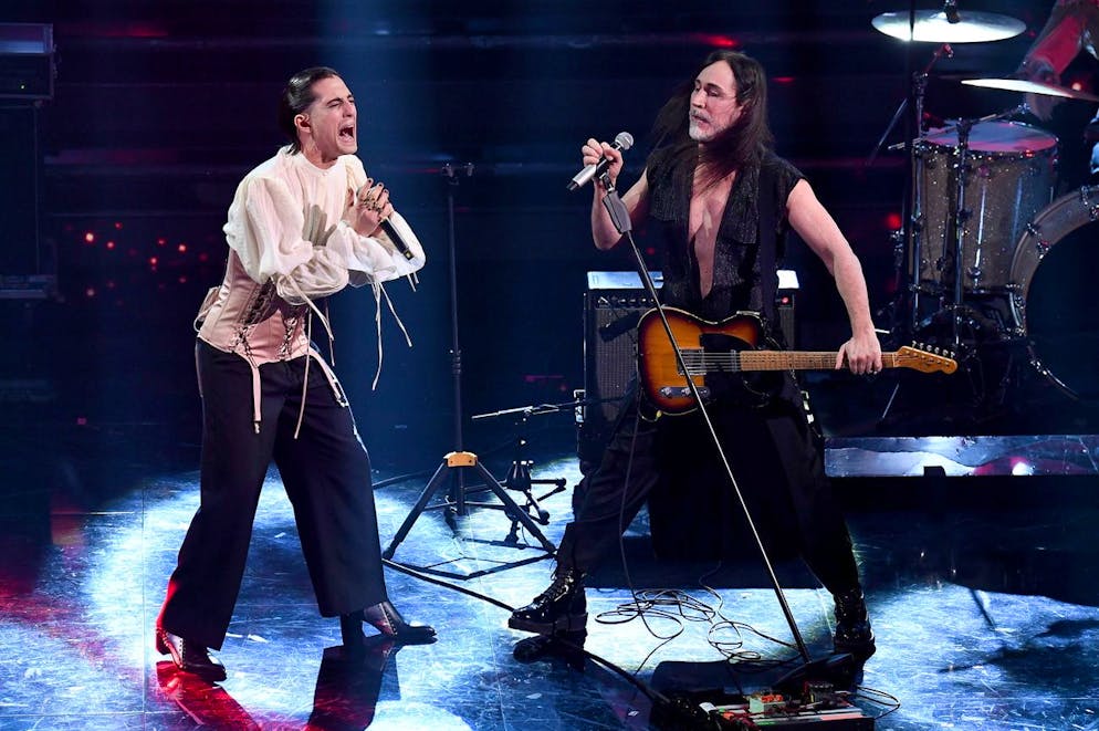 epa09052514 Italian band Maneskin with Italian singer Manuel Agnelli (R) perform on stage at the Ariston theater during the 71st Sanremo Italian Song Festival, in Sanremo, Italy, 04 March 2021. The festival runs from 02 to 06 March. EPA/ETTORE FERRARI