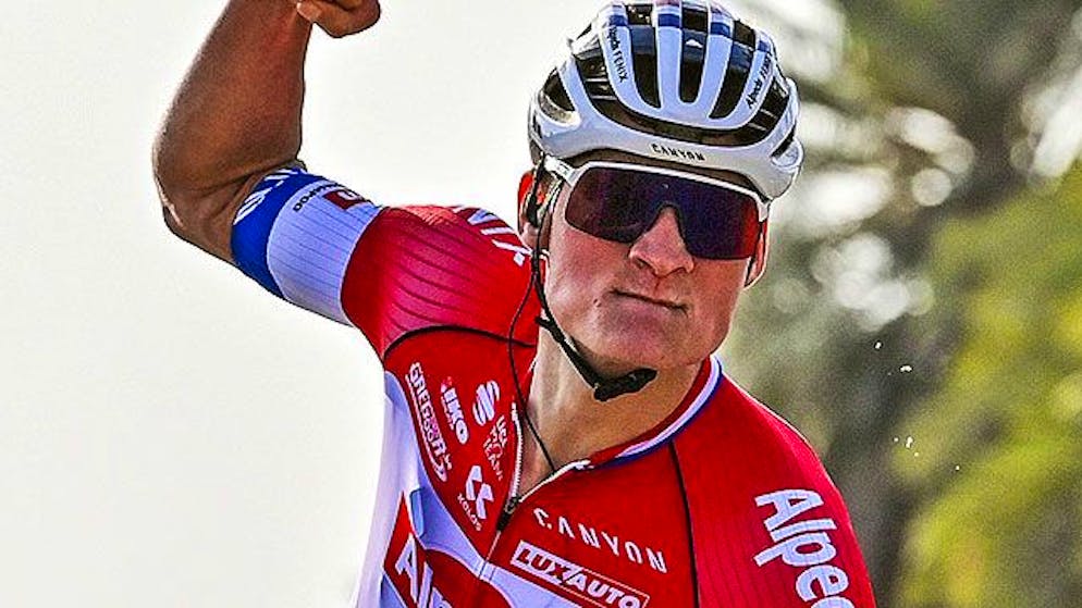 Mathieu van der Poel hat die Strade Bianche für sich entschieden. Nach seinem Sieg in der 1. Etappe der UAE-Tour (im Bild) feierte der Niederländer bereits seinen zweiten Saisonsieg.